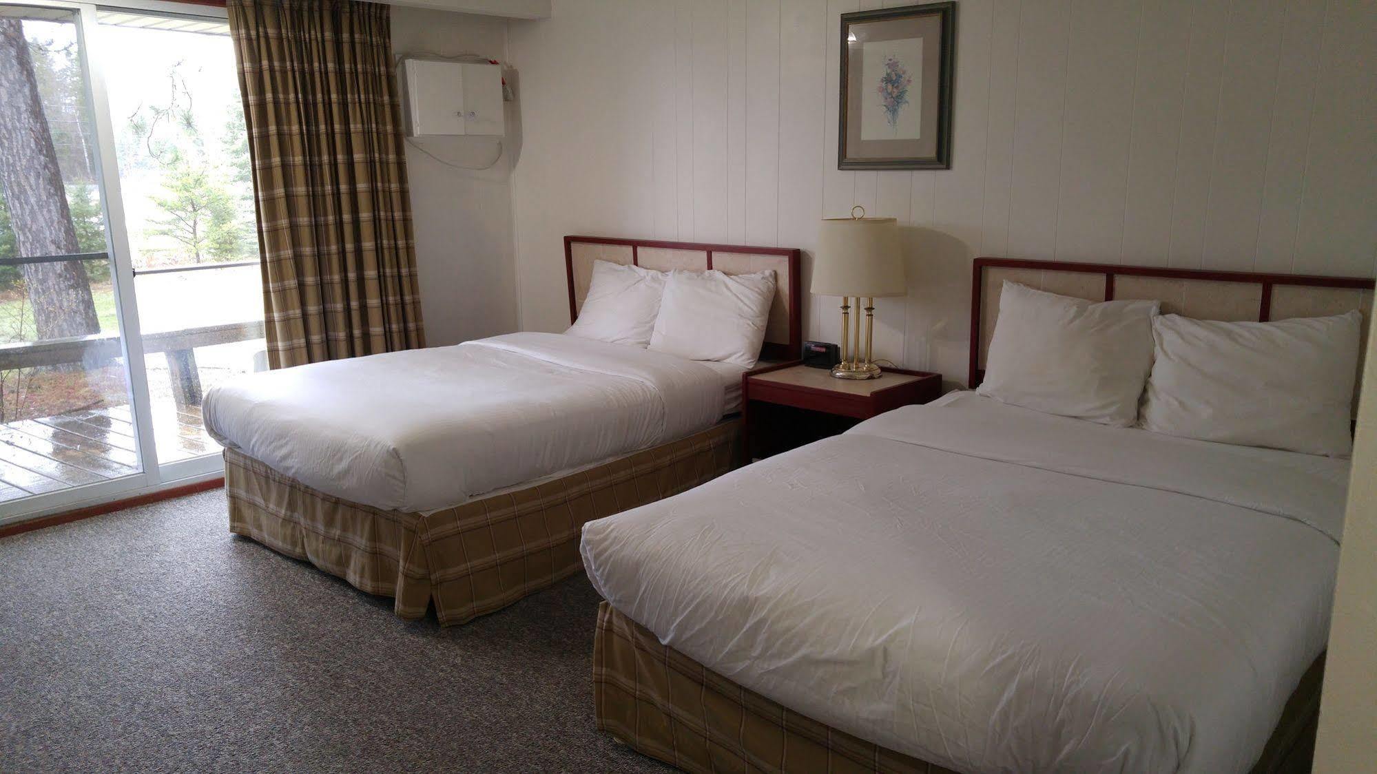 הנטסוויל Tulip Inn מראה חיצוני תמונה